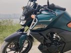 Yamaha FZS . 2022