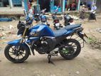 Yamaha FZS 2023