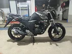 Yamaha FZS 2023