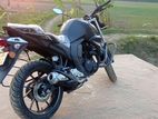 Yamaha FZS 2023