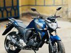 Yamaha FZS 2023