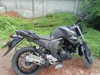 Yamaha FZS 2023