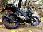 Yamaha FZS 2024
