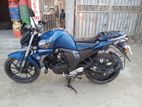 Yamaha FZS 2024