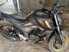 Yamaha FZS 2024