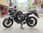 Yamaha FZS black 2025