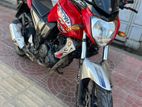 Yamaha FZS Dual pickup red 2015