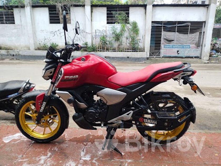 Yamaha Fzs Fi V Abs Almost New For Sale Malibag Bikroy