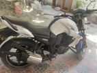 Yamaha FZS V1 2015