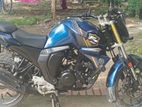 Yamaha FZs V2 . 2022