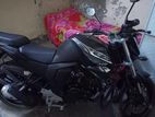 Yamaha FZs V2 . 2022