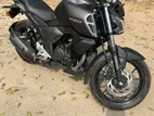 Yamaha Fzs V4 . 2025