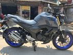 Yamaha Fzs V4 . 2025