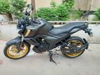 Yamaha FZS V4 ON TAST BS7 2024