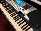 YAMAHA PSR-550 61-Note Touch-Sensitive (MIDI + Live) Portable Keyboard
