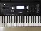 Yamaha PSR-E373 Portable Keyboard (61-Keys)