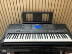 Yamaha PSR E453 Keyboard