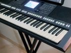 YAMAHA PSR S-750 PRO-Arranger Workstation Keyboard (Made in Indonesia)