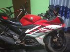 Yamaha R15 2015