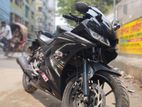 Yamaha R15 . 2021