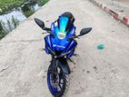 Yamaha R15 2021