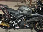 Yamaha R15 2021