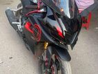 Yamaha R15 2021