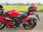 Yamaha R15 . 2021