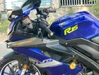 Yamaha R15 . 2021