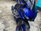 Yamaha R15 2021