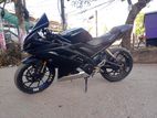 Yamaha R15 2021