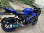 Yamaha R15 . 2022