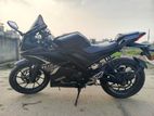 Yamaha R15 2022