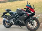 Yamaha R15 2022