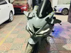 Yamaha R15 2022