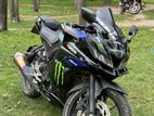 Yamaha R15 . 2022