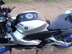 Yamaha R15 . 2023