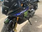 Yamaha R15 2023