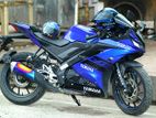 Yamaha R15 . 2024