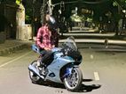 Yamaha R15 . 2024