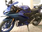 Yamaha R15 . 2023