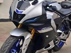 Yamaha R15 M . 2025
