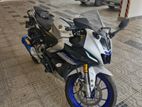 Yamaha R15 M . 2022