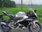 Yamaha R15 M . 2022