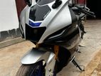 Yamaha R15 M 2022