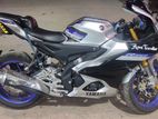 Yamaha R15 M . 2022