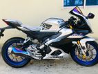 Yamaha R15 M . 2022