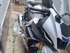 Yamaha R15 M . 2023