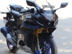 Yamaha R15 M . 2024