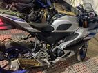 Yamaha R15 M . 2025